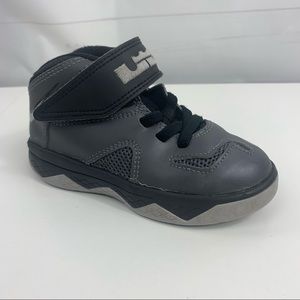 Nike Lebron Soldier VII 7 8C kids shoes